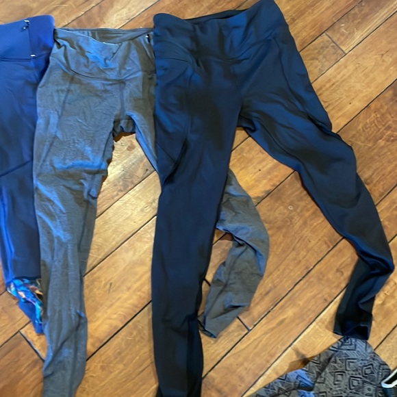 3 crop and 2 full length Calia leggings. - Picture 2 of 3